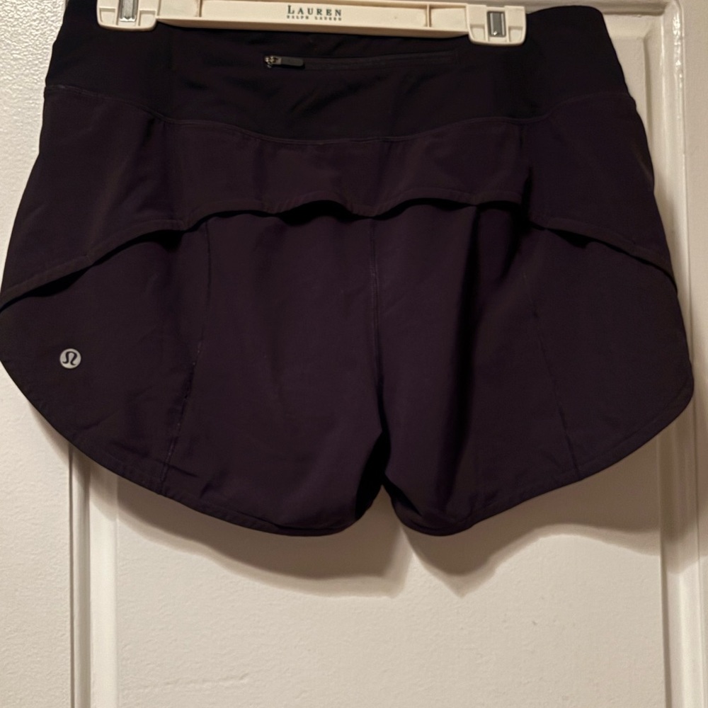 Lululemon Black shorts 8 tall